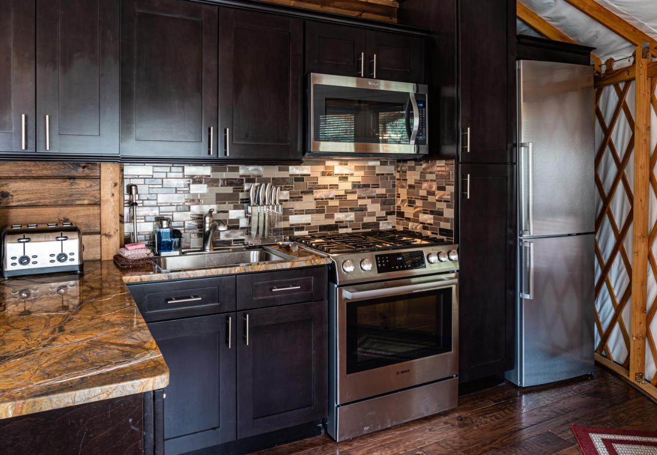 Staynantahala - Smoky Mountain Cabins And Luxury Yurts Aquone Zewnętrze zdjęcie
